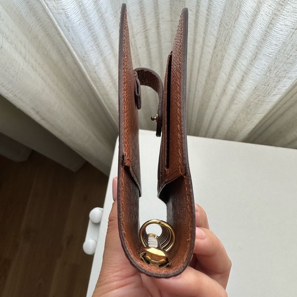 Louis Vuitton Agenda - Picture 8 of 10